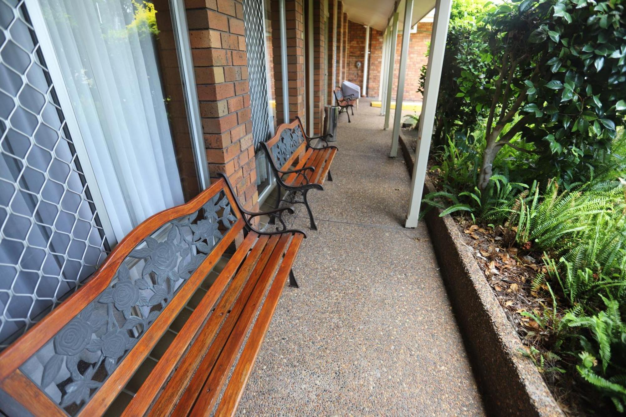 Sleepy Hill Motor Inn Raymond Terrace Exterior photo